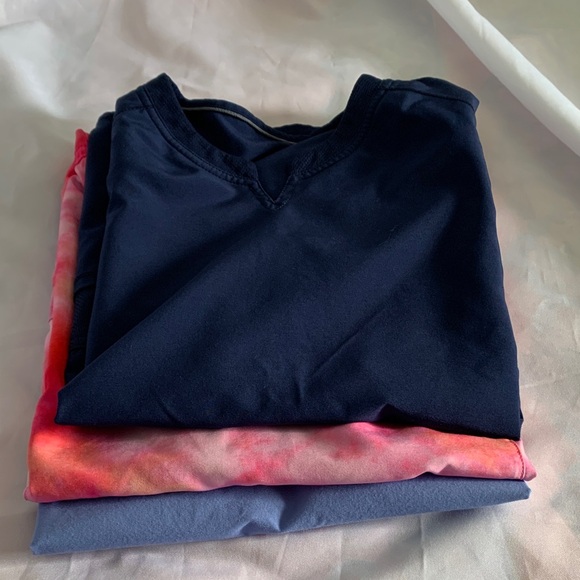 WonderWink Maeve ScrubStar Tops - Scrub Tops (3) Women’s Medium Navy Blue Pink WonderWink Prints Maeve ScrubStar